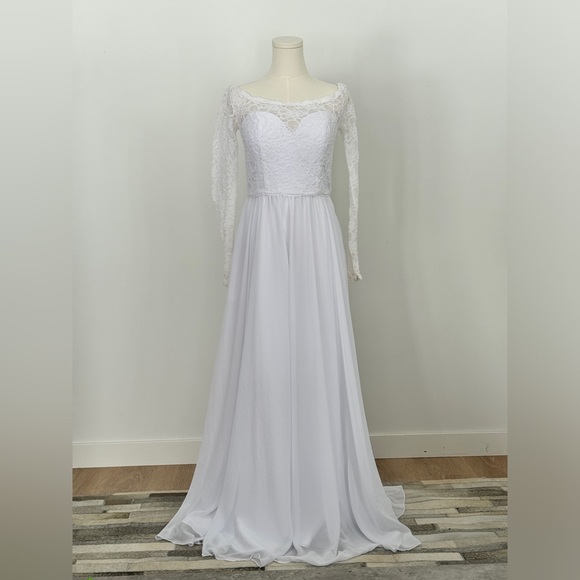 Mori Lee Lace Long Sleeve Wedding Dress, Size 10, A-Line - Picture 1 of 8
